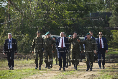 Skutki nawałnicy, która z piątku na sobotę przeszła...
