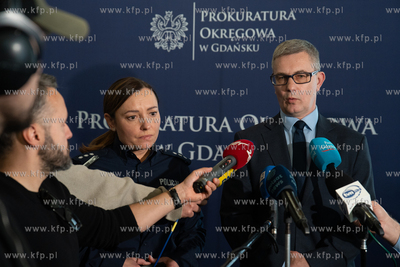 Prokuratura Okręgowa w Gdańsku. Konferencja prokuratora...