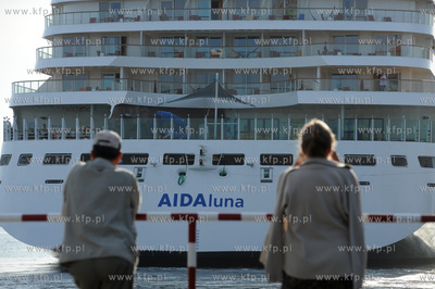 Wycieczkowiec AIDAluna odwiedzil dzis port w Gdyni....