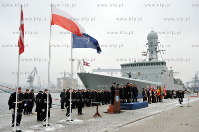 Polska Marynarka Wojenna przejmuje dowodzenie Stalego...