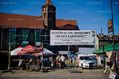 Gdansk. Jarmark Dominikanski. Dusza Jarmarku na Placu...