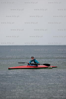 Gdynia. Meta Morskiego Maratonu Kajakowego 3 Mola....