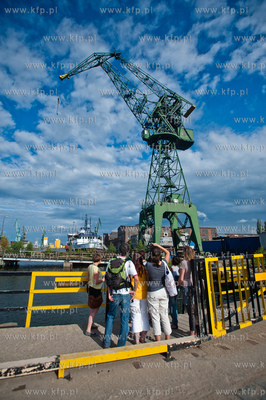 Stocznia Gdanska. Spacer z przewodniczka, bedacy czescia...