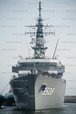 Gdynia. Nabrzeze Pomorskie. Uroczyste powitanie japonskiego...