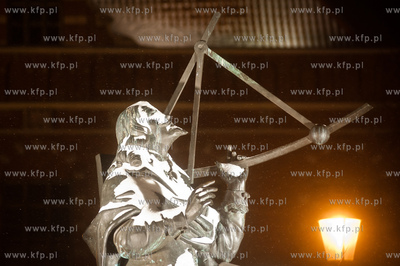 Gdansk. Zieleniec przy pomniku Jana Heweliusza. Widowisko...