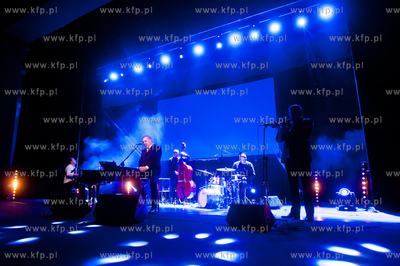 Gdansk. Teatr Wybrzeze. Uroczystosc wreczenia nagrod...