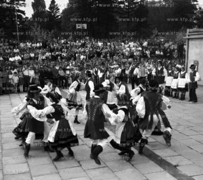 Swieto Ludowe w Przodkowie na Kaszubach. Wystep kaszubskiego...
