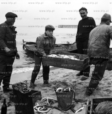 Rybacy w Gdyni Orlowie. 1959z0006251Fot. Zbigniew...