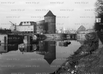 Widok na Stągwie Mleczne w Gdańsku. (lata60). 
1960
0004247z
Fot....