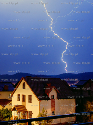 Burza nad Rumia.
05.2007
fot. Andrzej J. Gojke /...