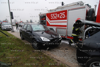 Rumia. Droga Krajowa nr 6. Ok. godz. 8. rano na wysokosci...