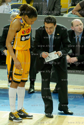 Hala Sportowo Widowiskowa w Gdyni. Mecz Ford  Germaz...