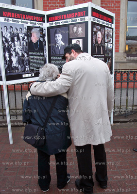 Zjazd uczestnikow Kindertransprtow i zwizane z tym...