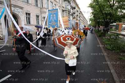 Szczecin. Papieska procesja Bozego Ciala, ulicami Szczecina...