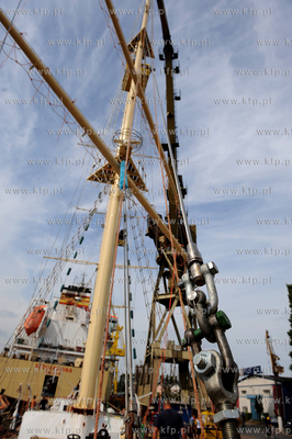 Gdansk. Stocznia Remontowa. Prace przy nowo postawionych...