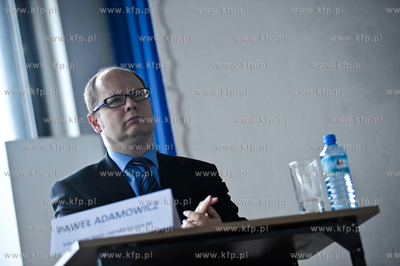 Debata z kandytadami na prezydenta miasta Gdansk w...