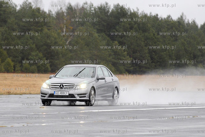 Z okazji premiery Mercedesa Nowej Klasy C . - Autoryzowany...