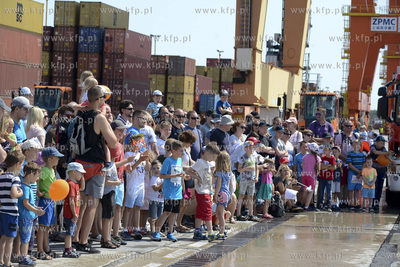 Gdynia. Dzień otwarty w Bałtyckim Terminalu Kontenerowym...