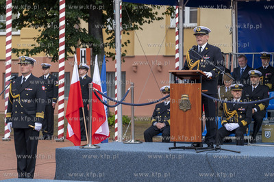 Gdynia. Akademia Marynarki Wojennej. Uroczysta promocja...