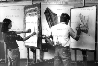 Zajecia z rysunku w Panstwowej Wyzszej Szkole Sztuk...