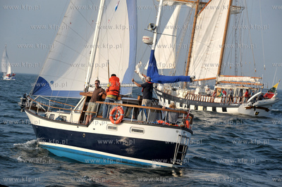 Wielka parada zaglowcow po Zatoce Gdanskiej na zakonczenie...