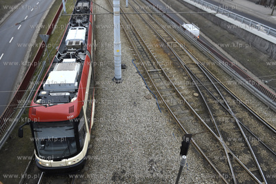 Gdańsk. Węzeł Okopowa. Tramwaj Pessa Swing  na ul....