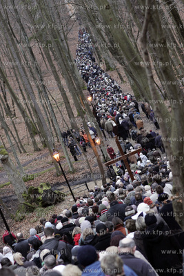 Kalwaria Wejherowska. Droga Krzyzowa. 07.03.2008 fot....