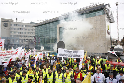 Gdansk. Demonstracja Zwiazkow Zawodowych z Grupy Energa....