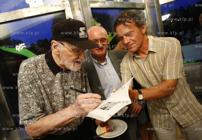 Gdynia. Teatr Muzyczny. Benefis Franciszka Walickiego...