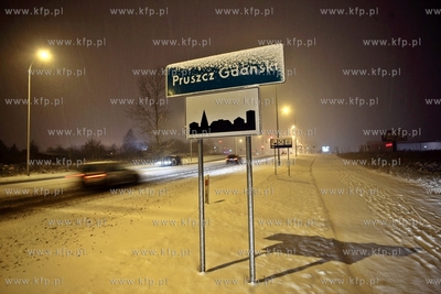 Wjazd do Pruszcza Gdanskiego od strony Legowa,15.12,2012
fot....