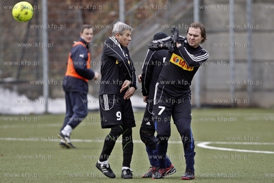 Gdansk. Boisko przy ul. Traugutta.  Sylwestrowy mecz...