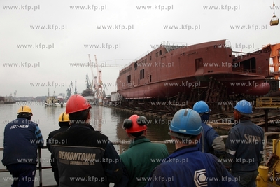 Wodowanie ekologicznego promu na zamowienie dunskiej...