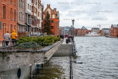 Cofka na Motławie w Gdańsku. 30.01.2022 / fot. Anna...