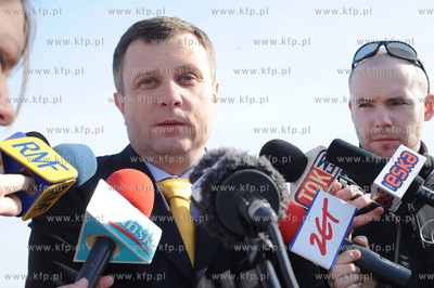 Briefing prezydenta Sopotu Jacka Karnowskiego na molo...