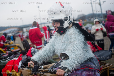 Gdanskl. Plac Dwoch MIast. Parkin pod Ergo Arena. XI...