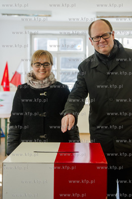 Gdansk. Obwodowa Komisja ds. Wyborow do Rady Dzielnicy...