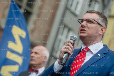 Gdansk. Manifestacja przeciwko podatkowi PIT, zorganizowana...