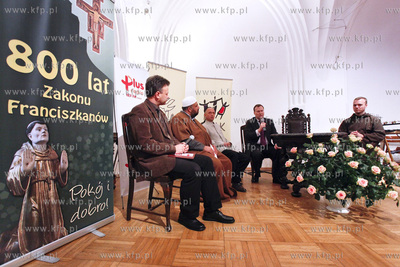 Gdansk-Muzeum Narodowe, Forum Jednosci Bogactwo a ubostwo...