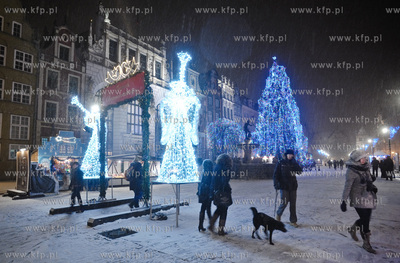 Jarmark swiateczny na Dlugim Targu w Gdansk Glownym....