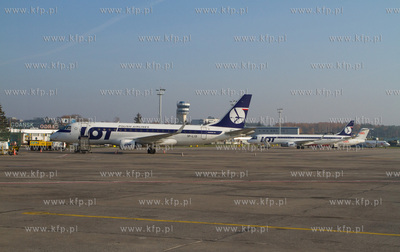 Port Lotniczy Gdansk im. Lecha Walesy. Po awaryjnym...