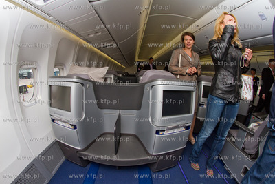 Lotnisko im. Lecha Walesy w Gdansku - Rebiechowo. Wnetrze...