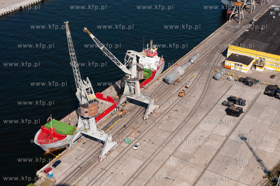 Port Gdańsk z lotu ptaka. 25.05.2009 fot. Kacper Kowalski...