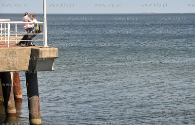 Sobota na molo w Gdansku Brzeznie. 12.06.2010 Fot....