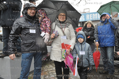 Manifestacja w obronie demokracji zorganizowana na...