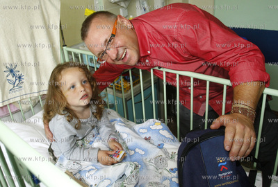 Gdansk. Szpital Wojewodzki. Oddzial dzieciecy. Z okazji...