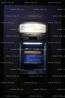 Gdansk Niedzwiednik. Bankomat sieci Cash 4 You.
18.03.2010
fot....