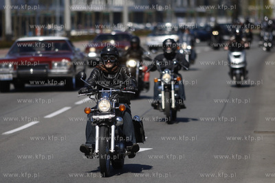 Parada motocykli - City Run. W paradzie, wedlug organizatorow,...