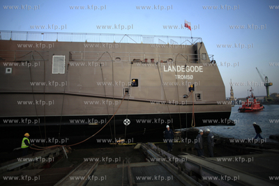 Gdansk. Remontowa Shipbuilding. Uroczyste wodowanie...