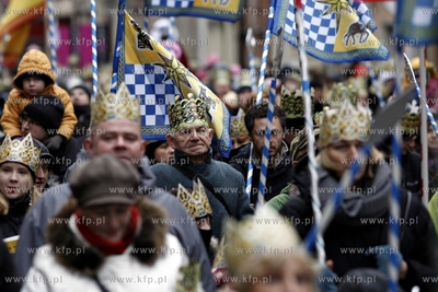 Orszak trzech kroli przeszedl ulicami Gdanska.
06.01.2012
fot....