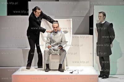 Sopot. Teatr Wybrzeze. Proba medialna sztuki Zycie...